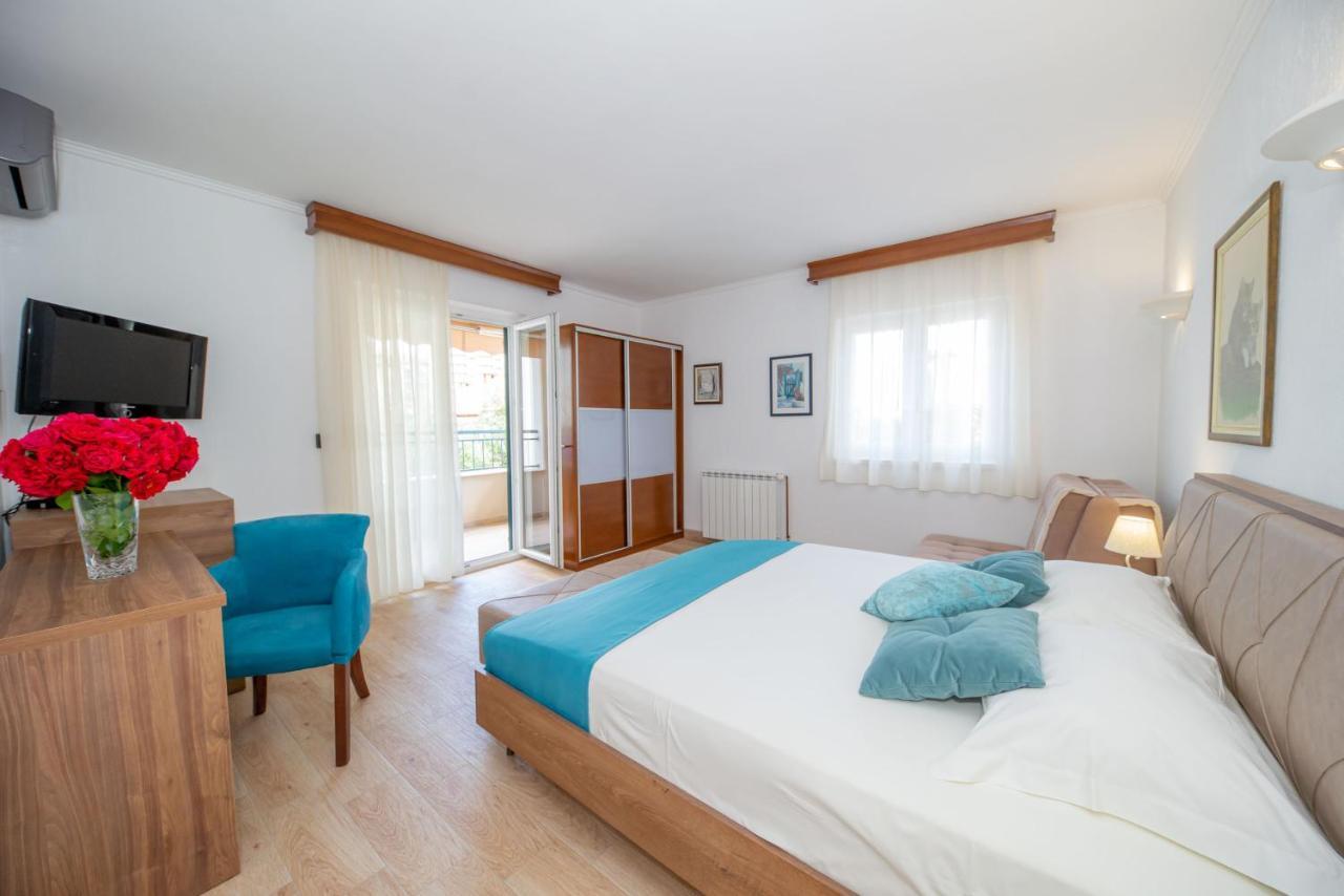 Guest House Medin Petrovac na moru Exterior foto
