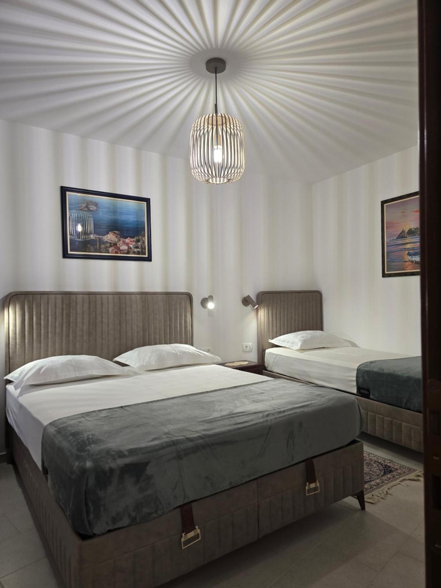 Guest House Medin Petrovac na moru Exterior foto
