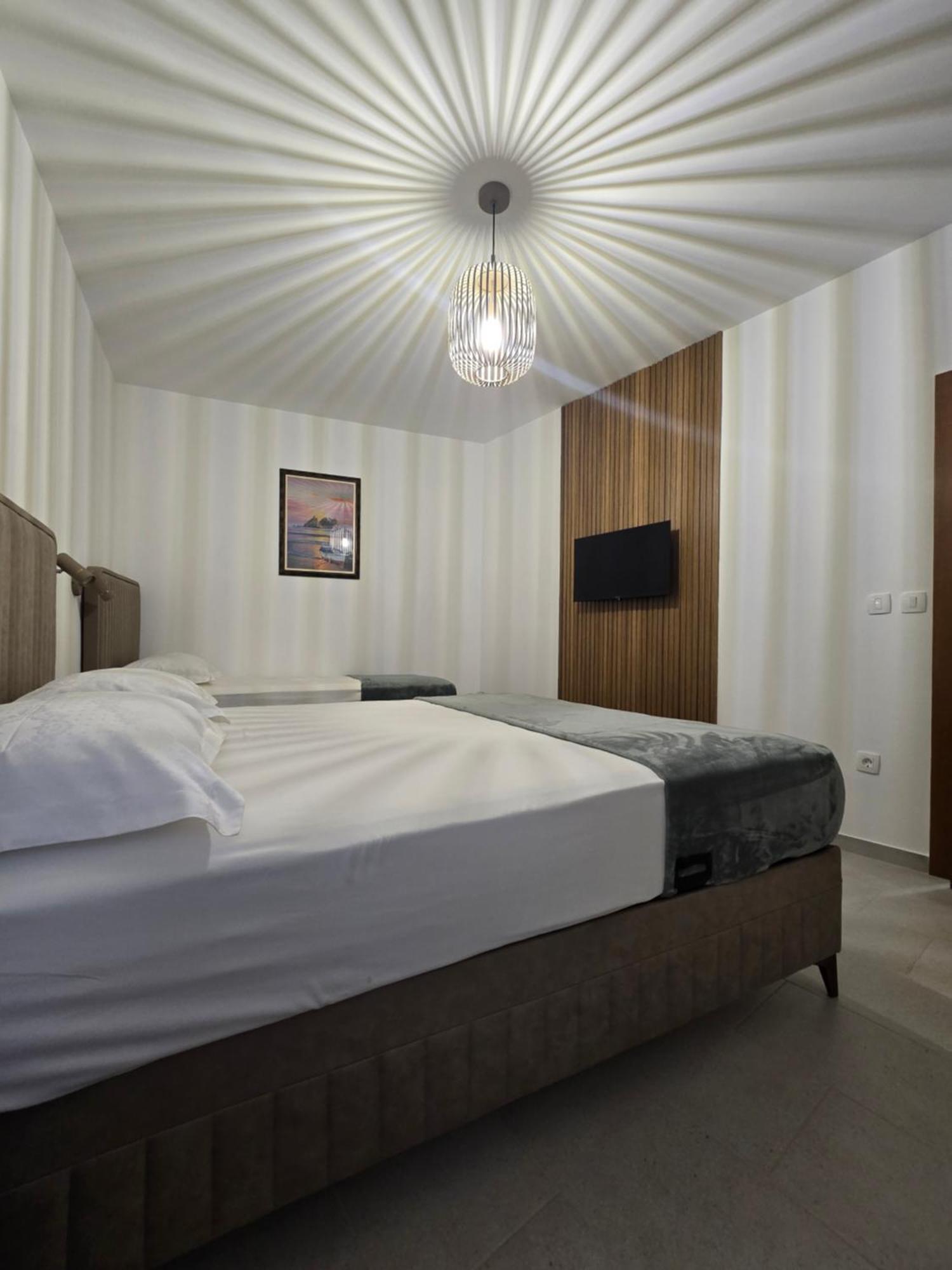 Guest House Medin Petrovac na moru Exterior foto