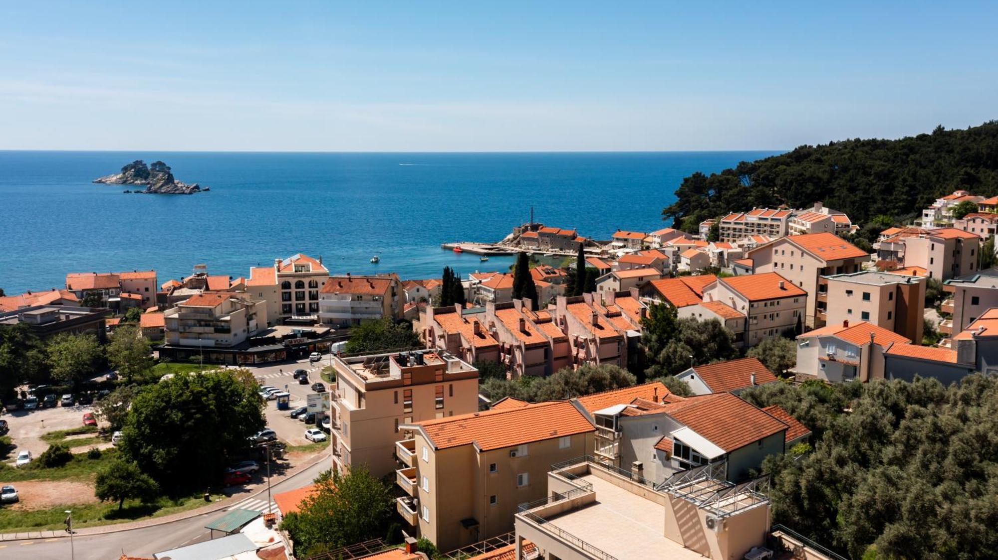 Guest House Medin Petrovac na moru Exterior foto