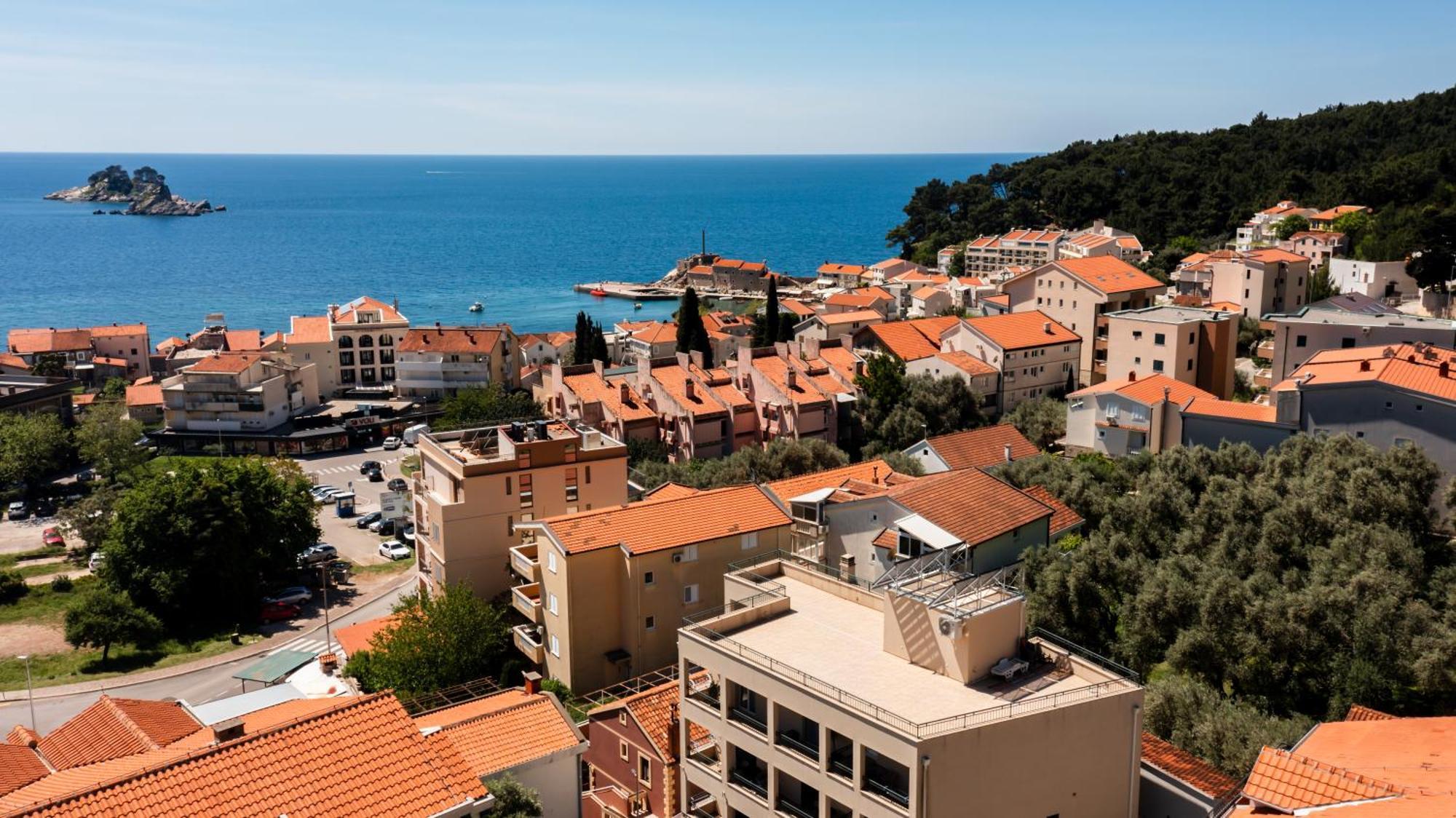 Guest House Medin Petrovac na moru Exterior foto