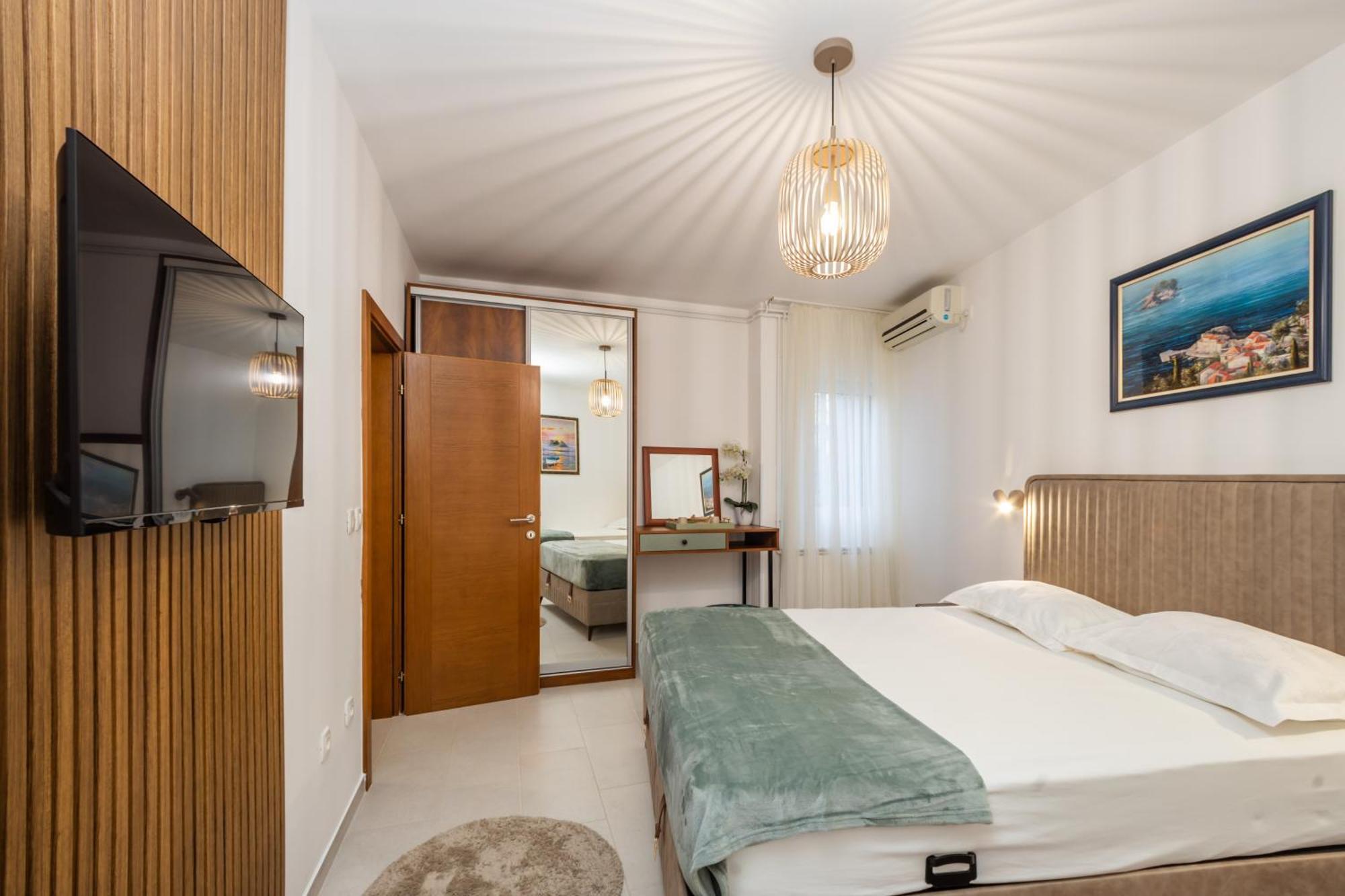 Guest House Medin Petrovac na moru Exterior foto